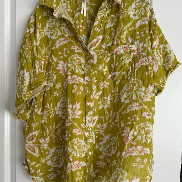 SOLD OUT By Anthropologie Oversized Floral Beach Shirt size medium - Picture 4 of 7
